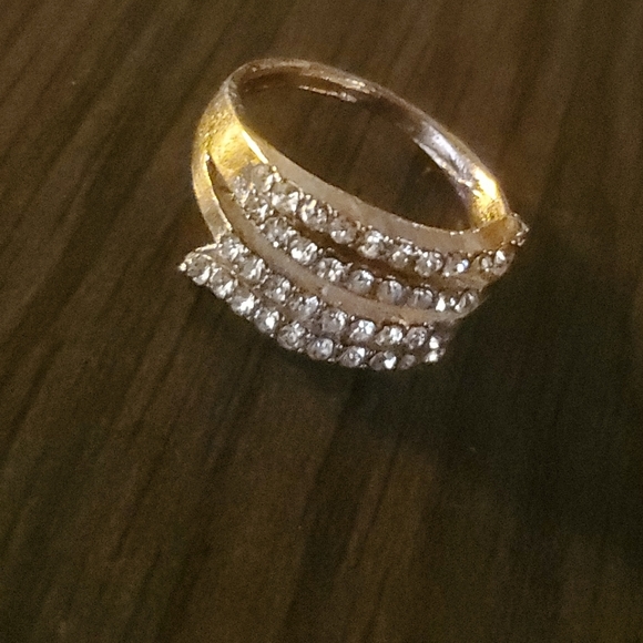 Ring - Picture 2 of 2